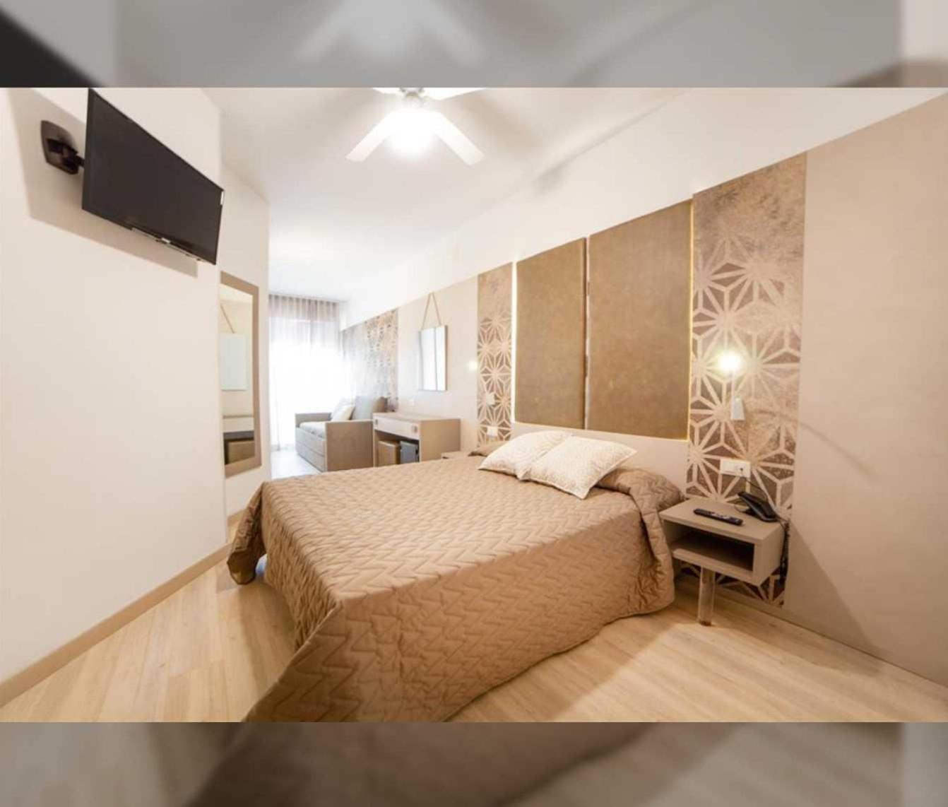 Hotel All'Orologio 3 Stelle Superior كاوْرلي المظهر الخارجي الصورة