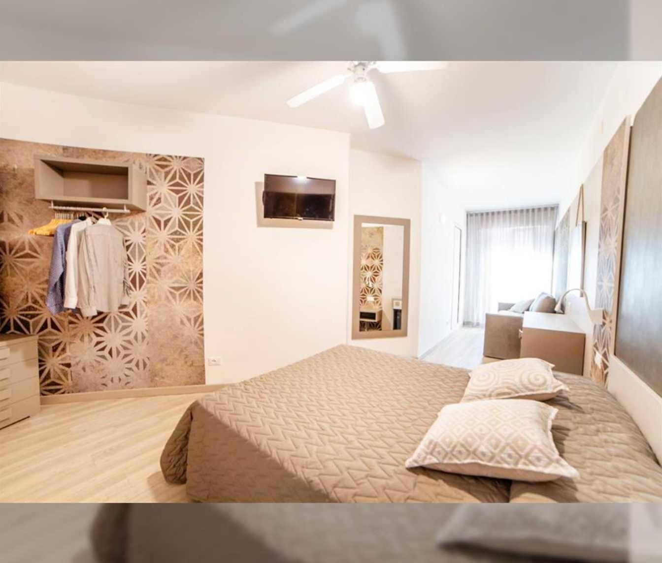 Hotel All'Orologio 3 Stelle Superior كاوْرلي المظهر الخارجي الصورة